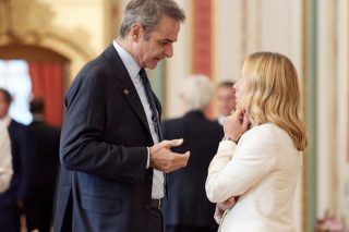 Συμμαχία για οριστική παύση του πολέμου